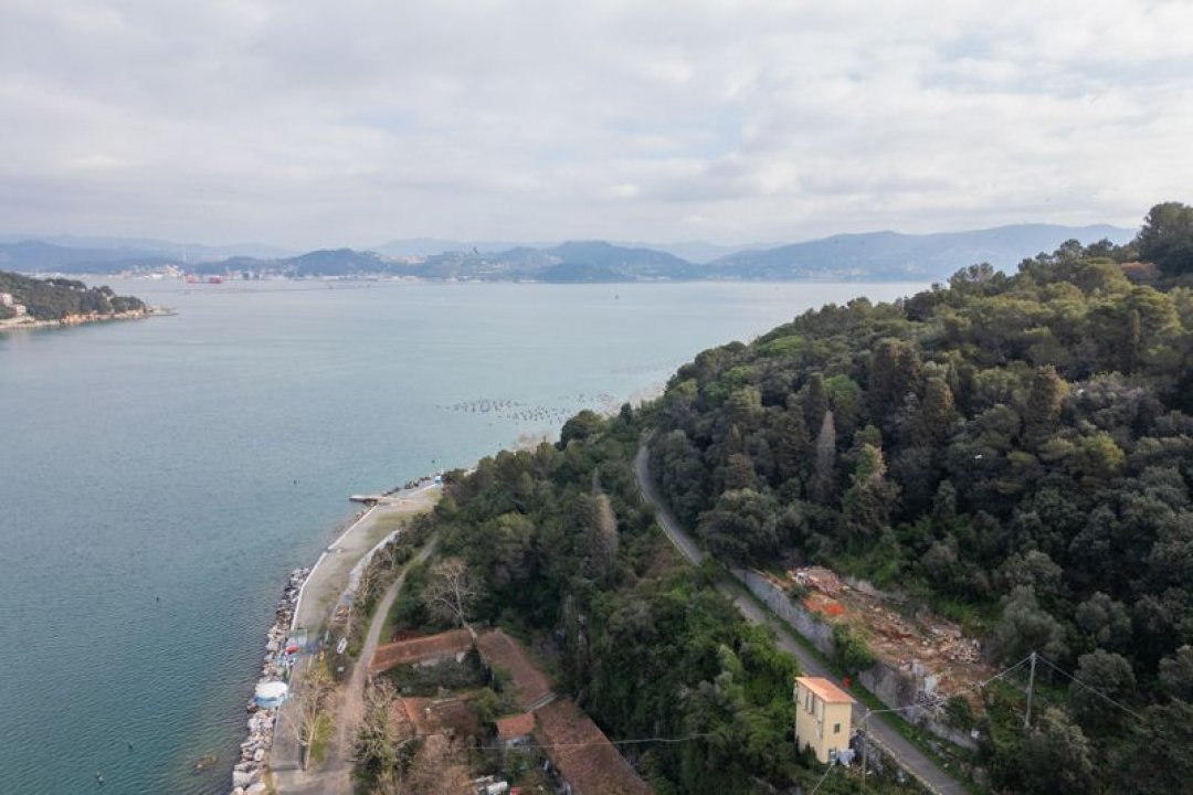 Se vende villa by the mar Portovenere Liguria foto 9